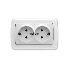 Розетка двойная с заземлением белая глянцевая IP20 VIKO Carmen 90561056