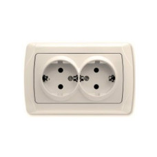 Розетка двойная с заземлением крем глянцевая IP20 VIKO Carmen 90562056