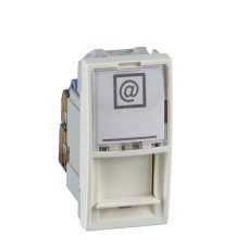 Компьютерная розетка одномодульная RJ45 категория 5Е неэкранированная слон. кость MGU3.410.25