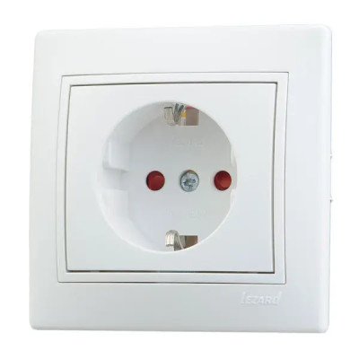 Розетка с защитой от детей Lezard MIRA 701-0202-124 B цвет белый