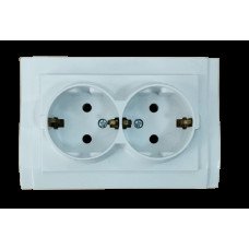 Розетка двойная с заземлением Quadro 1825 белый